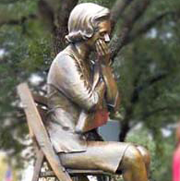 Gold Star Mom lifesize bronze monumental bronze sculpture, statue of Gold Star Mom by Tom White, public bronze commission sculptor, Brazoria County Ring of Honor veterans memorial bronze statue, military sculpture memorial, war memorials in bronze, soldier statues, family portrait bronze commissions, commission a sculpture