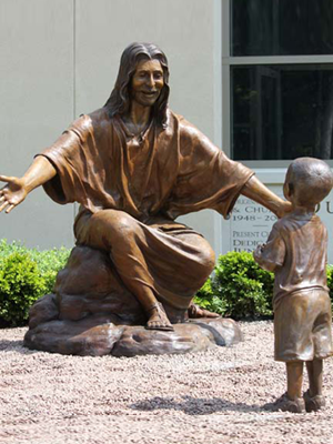 "Christ Our Rock" lifesize monument and tabletop bronze statues by Tom White, Christian Monumental Bronze Sculptor, placed in Tannersville, Pennsylvania and Gatesville, Texas at the Davidson Memorial Prayer Garden Christian sculptures, tabletop Biblical faith-based sculptures, statue of Christ, public monument, statues of Jesus welcoming children, Jesus Christ sculptures, religious monumental bronze sculptures